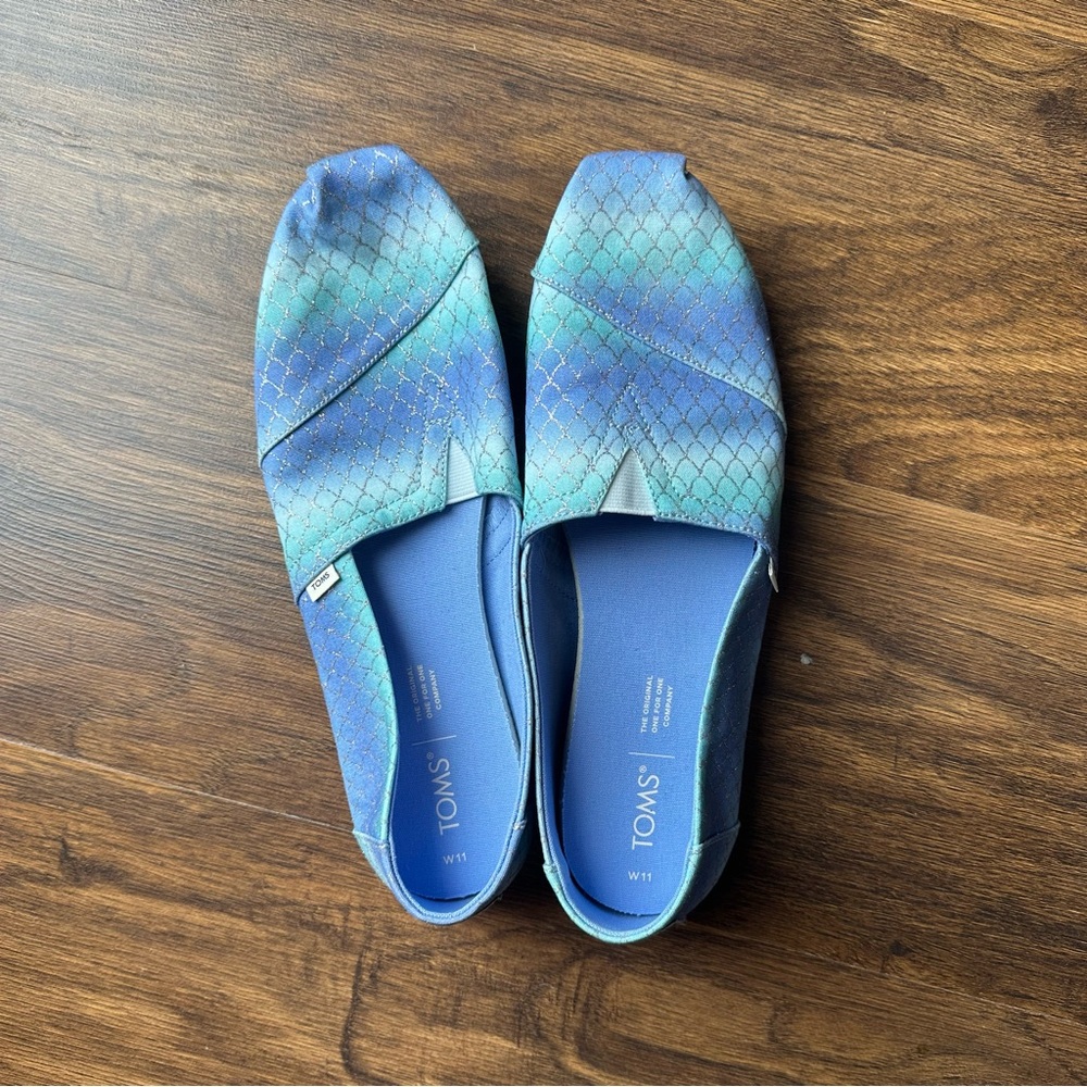 Toms shoes